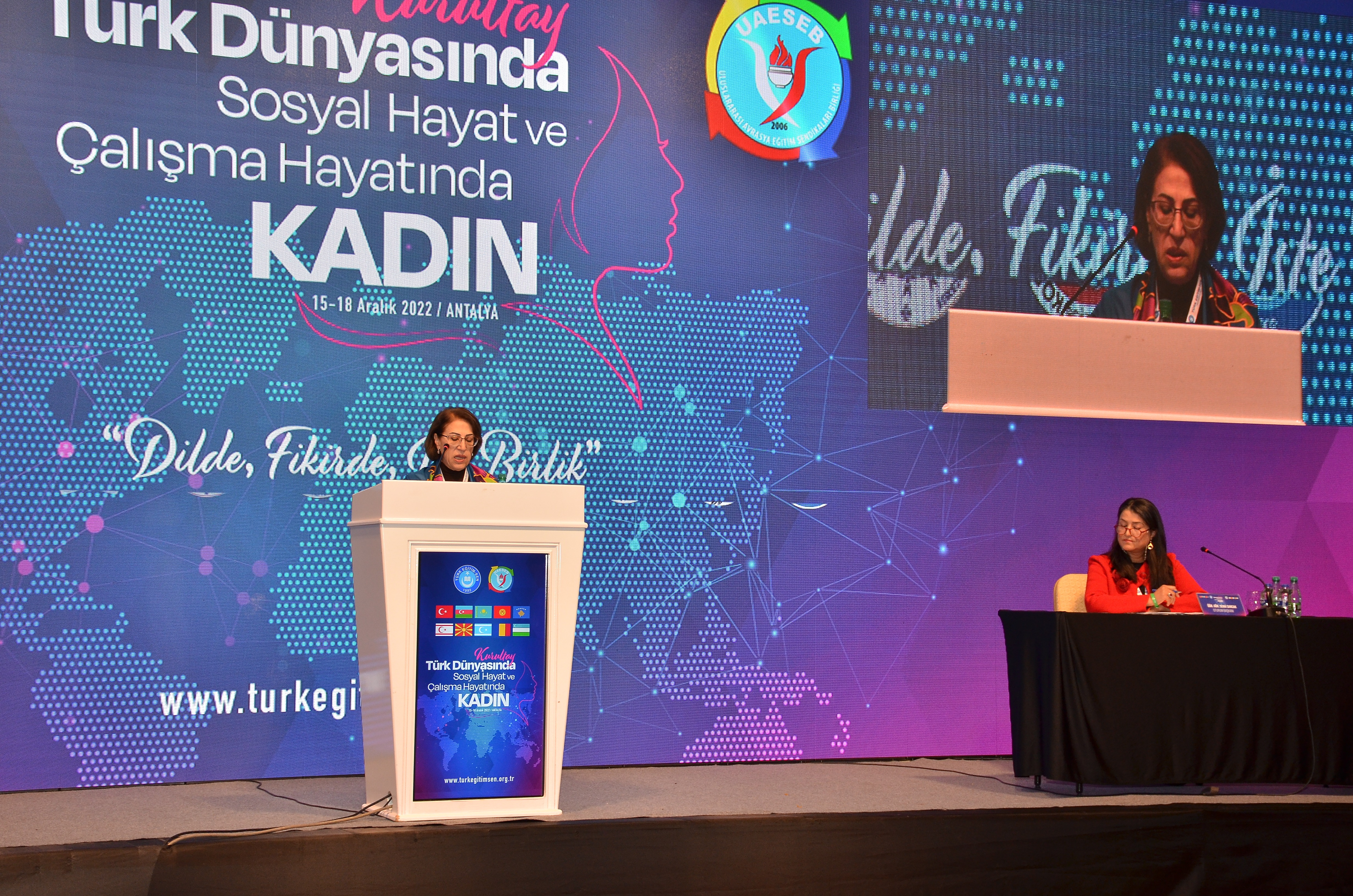 ATİAHİ-nin nümayəndə heyəti qadınların beynəlxalq konfransında iştirak edib 